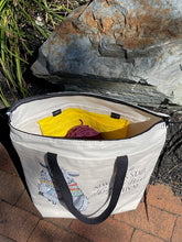 Load image into Gallery viewer, 1 Tote Bag 2024 ZipperTop Med Groc, Rainbow Handles, Two Outside Pockets, Inside hanging pockets ps (restocked)

