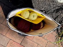 Load image into Gallery viewer, 1 Tote Bag 2024 ZipperTop Med Groc, Rainbow Handles, Two Outside Pockets, Inside hanging pockets ps (restocked)
