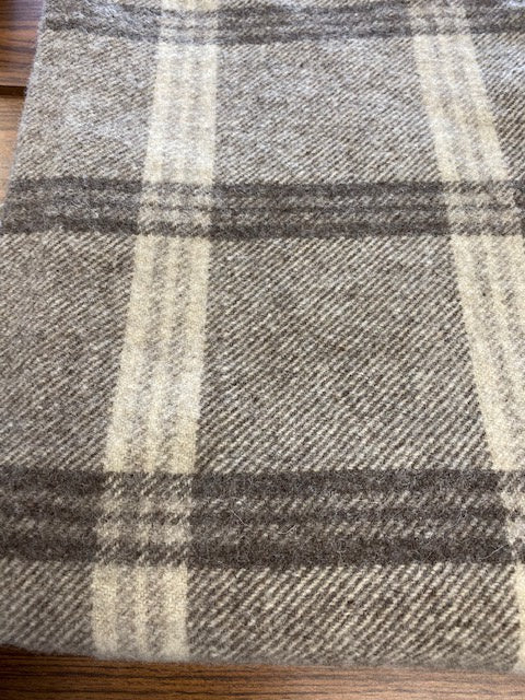 100% Wool Blanket LG Plaid 3.5'x4.5'